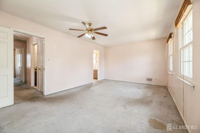 44 Townsend Dr, Townhouse with 3 bedrooms, 3 bathrooms and null parking in Matawan NJ | Image 13