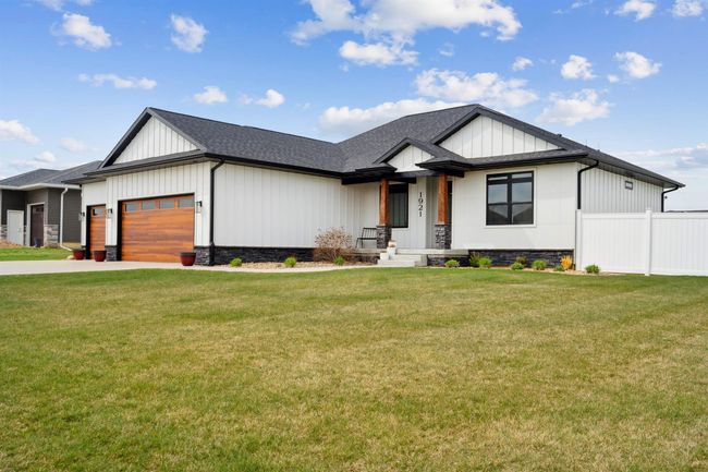 1921 Ashworth Dr, House other with 6 bedrooms, 3 bathrooms and null parking in Cedar Falls IA | Image 38