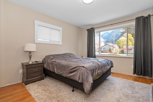 569 Park Street, House other with 3 bedrooms, 1 bathrooms and 6 parking in Hope BC | Image 16