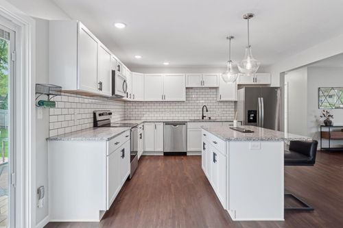 1763 Ridgewood Ave, White Bear Tp, MN, 55110-5888 | Card Image