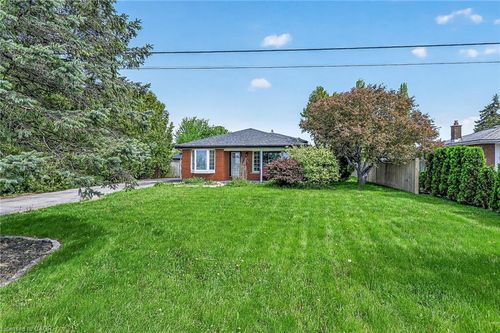 5558 White Church Road, Mount Hope, ON, L0R1W0 | Card Image