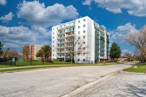 401-986 Huron St, London, ON, N5Y5E4 | Card Image