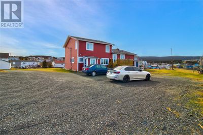 592B Main Rd, House other with 5 bedrooms, 2 bathrooms and null parking in Pouch Cove NL | Image 1