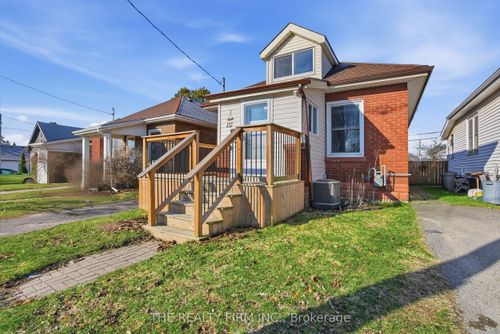 151 Brisbin St, London, ON, N5Z2M2 | Card Image