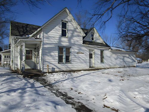 304 N Bartlett St, Canton, SD, 57013-1632 | Card Image