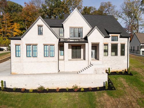 1586 Eastwood Dr, Brentwood, TN, 37027-2623 | Card Image