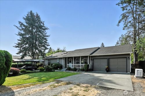 4462 332nd Ave Se, Fall City, WA, 98024-5807 | Card Image