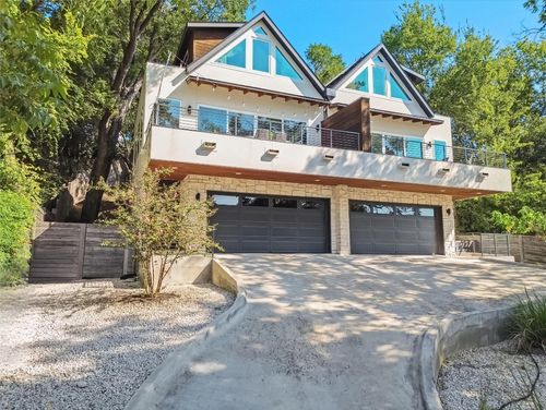 a-2712 Oak Springs Dr, Austin, TX, 78702-2528 | Card Image