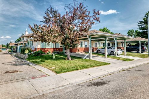 3516 26a St Se, Calgary, AB, T2B3G8 | Card Image