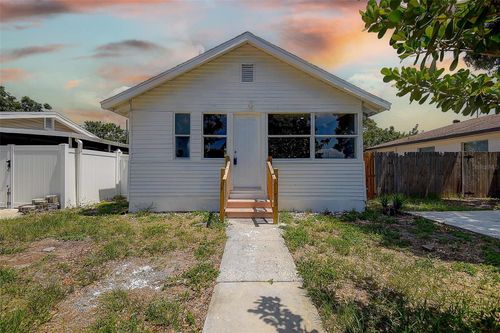 2627 17th Ave N, ST PETERSBURG, FL, 33713-4927 | Card Image