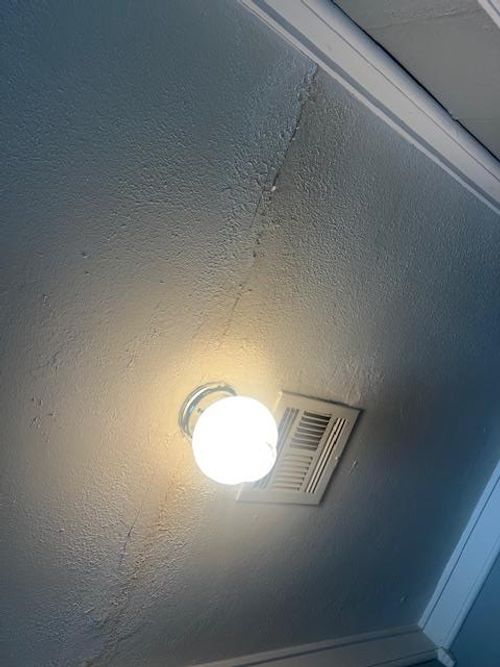 1724 Lee St, Altus, OK, 73521-2036 | Card Image