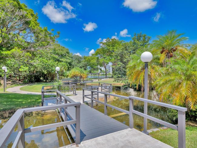 APT-503 - 2217 Cypress Island Dr, Condo with 2 bedrooms, 2 bathrooms and null parking in Pompano Beach FL | Image 37