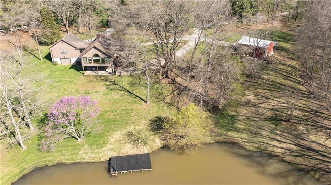 8556 Kee Mac Ln, House other with 2 bedrooms, 2 bathrooms and 3 parking in Alton IL | Image 9
