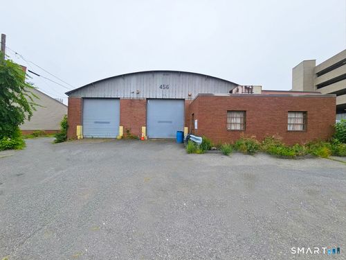 452 Meadow Street, Waterbury, CT, 06702 | Card Image