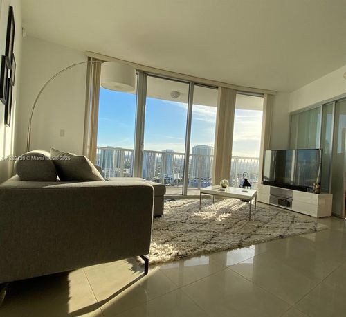 apt-3314-1750 N Bayshore Dr, Miami, FL, 33132-3213 | Card Image