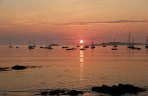 159 Hills Beach Rd, Biddeford, ME, 04005-9540 | Card Image