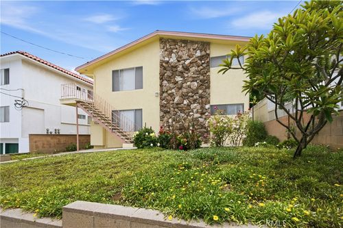 565 W 36th St, San Pedro, CA, 90731-6844 | Card Image