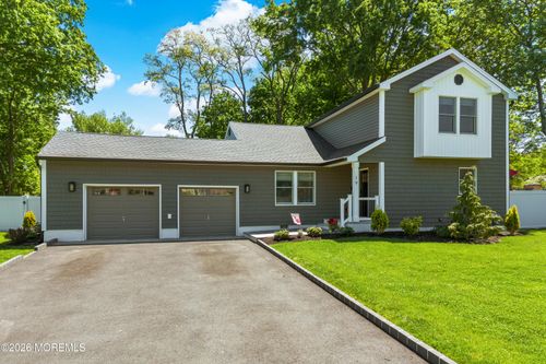 19 Acker Dr, Middletown, NJ, 07748-1614 | Card Image