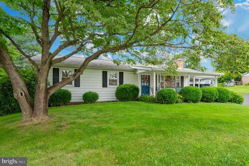 744 Jefferson Pike, KNOXVILLE, MD, 21758-9615 | Card Image