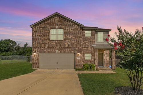725 Oak Creek Dr, Hutchins, TX, 75141-4111 | Card Image