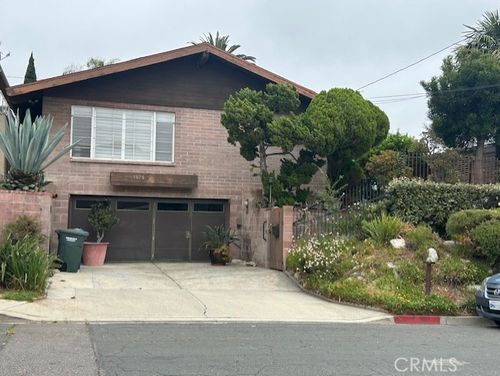 1878 Molino Ave, Signal Hill, CA, 90755-1131 | Card Image