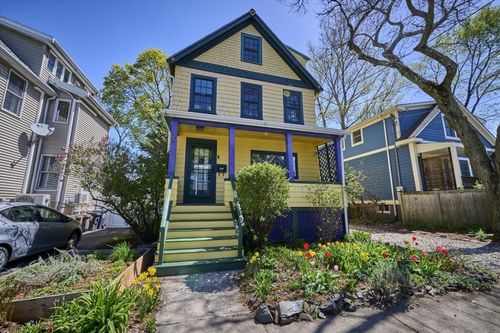 30 Brookford St, Cambridge, MA, 02140 | Card Image