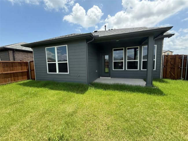 Back of property featuring a patio and a fenced backyard | Image 23