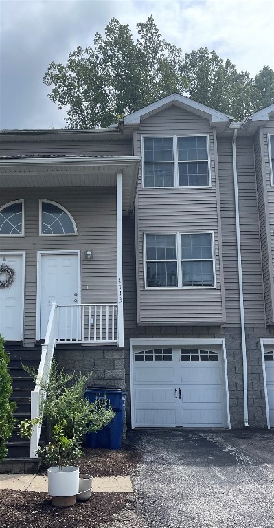 Wood Hills Dr, Erie, PA 16510