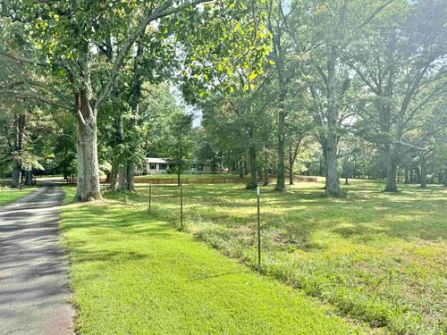 6752 County Road 6, Florence, AL, 35633-4721 | Card Image