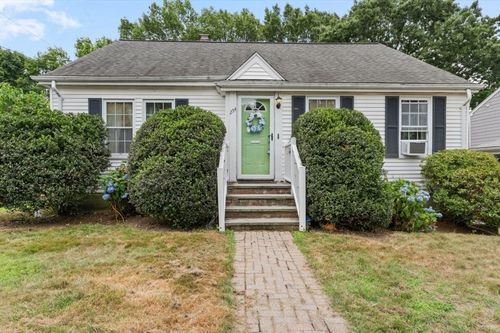 254 Madison St, Dedham, MA, 02026-4939 | Card Image