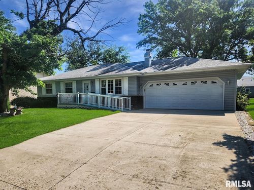 626 Princeville Ave, Princeville, IL, 61559-9752 | Card Image