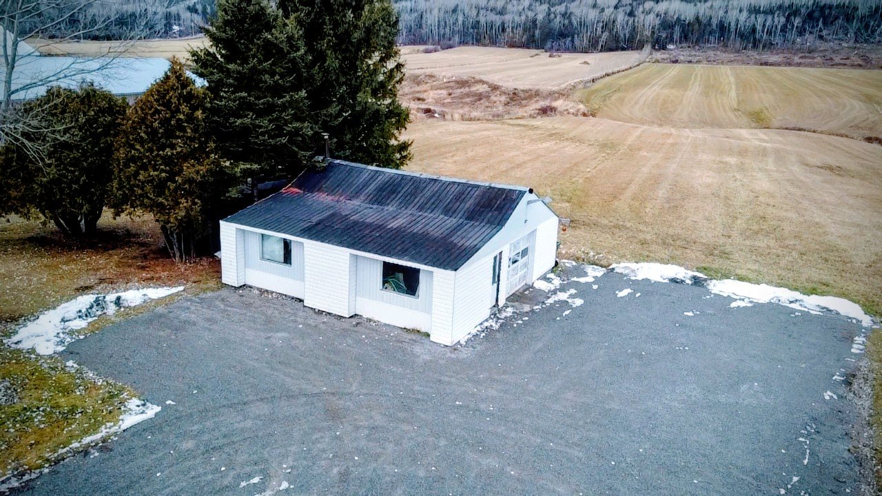 Residential in Saint-Simon-de-Rimouski 2