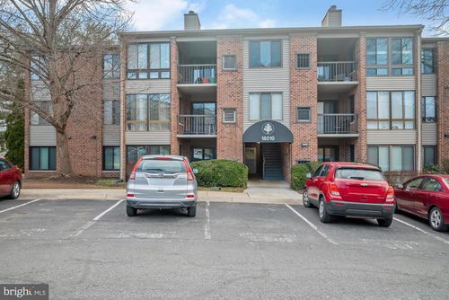 18-104-18010 Chalet Dr, GERMANTOWN, MD, 20874-2392 | Card Image
