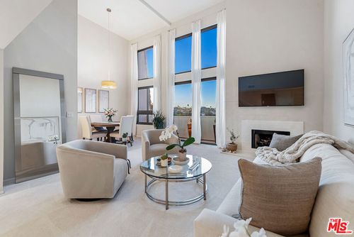 apt-302-8828 Pershing Dr, Playa del Rey, CA, 90293-8006 | Card Image