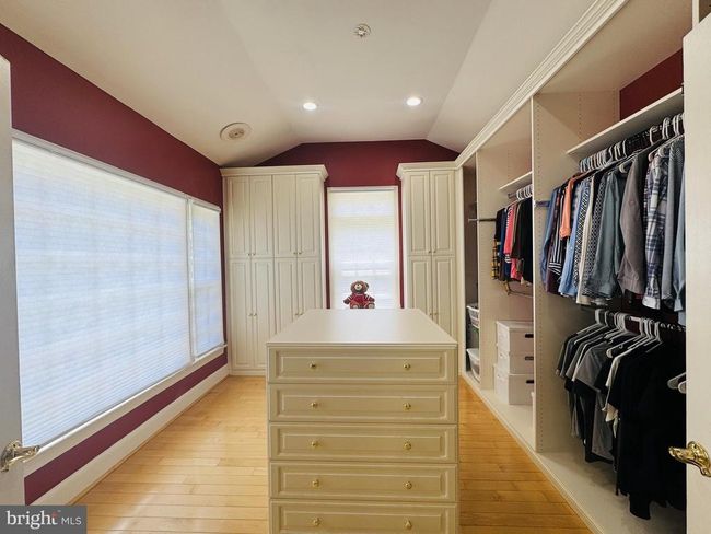 15566 Smithfield Pl, House other with 5 bedrooms, 5 bathrooms and null parking in Centreville VA | Image 18