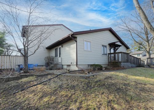 0-3590 Devils Glen Rd, Bettendorf, IA, 52722-2867 | Card Image
