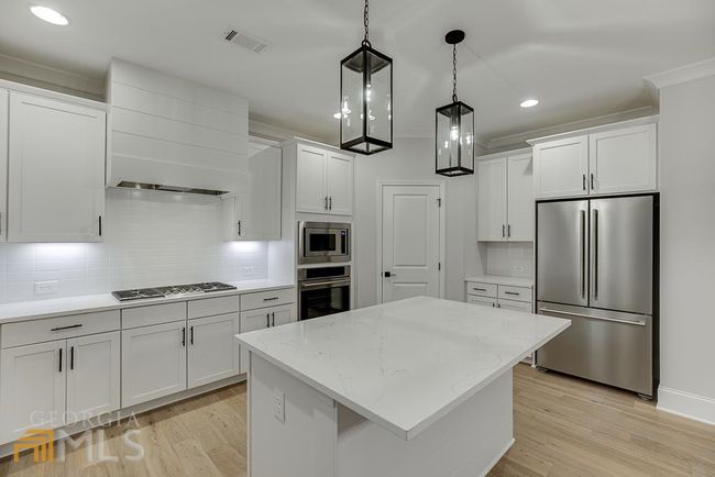 7030 Majors Rd, House other with 5 bedrooms, 3 bathrooms and 4 parking in Cumming GA | Image 14