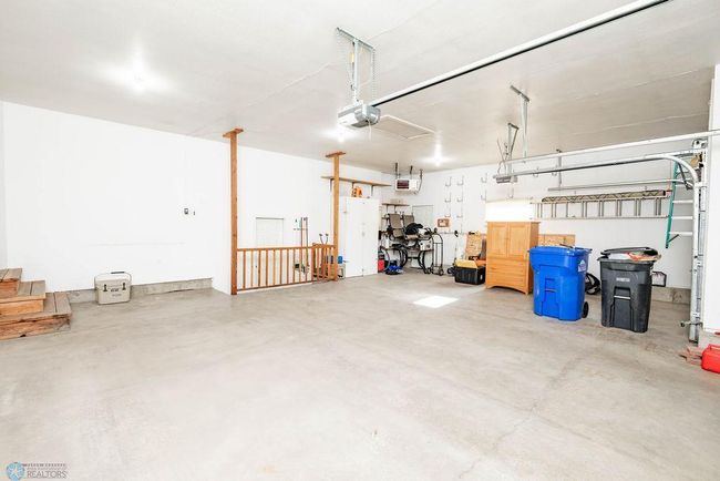 3 Stall | Image 58