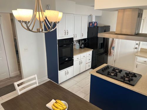 2-13 Eastern Pkwy, Jersey City, NJ, 07305-4011 | Card Image