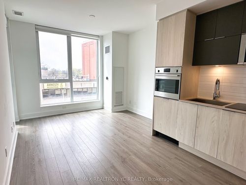 425-1 Belsize Dr, Toronto, ON, M4S0B9 | Card Image