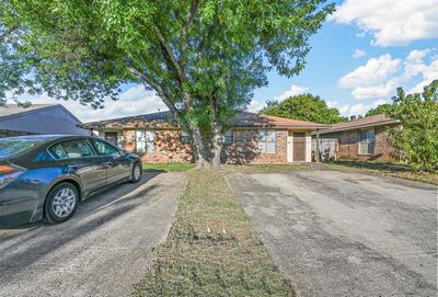 1126 S Clark Road, Home with 4 bedrooms, 2 bathrooms and null parking in Cedar Hill TX | Image 1