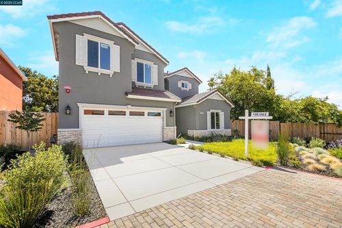 2722 Cowell Rd, Concord, CA, 94518-1319 | Card Image