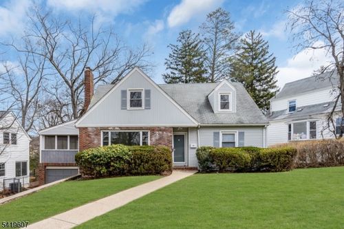 26 Dogwood Rd, West Orange, NJ, 07052-1004 | Card Image