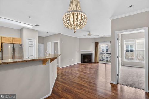 apt-j-5142 Brittney Elyse Cir, CENTREVILLE, VA, 20120-3046 | Card Image