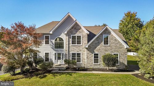 307 Prescott Dr, CHESTER SPRINGS, PA, 19425-3641 | Card Image