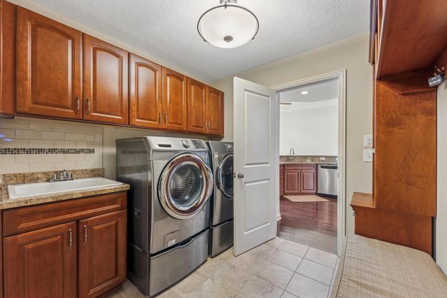 6715 Clear Creek Loop, House other with 3 bedrooms, 3 bathrooms and null parking in Powell OH | Image 39