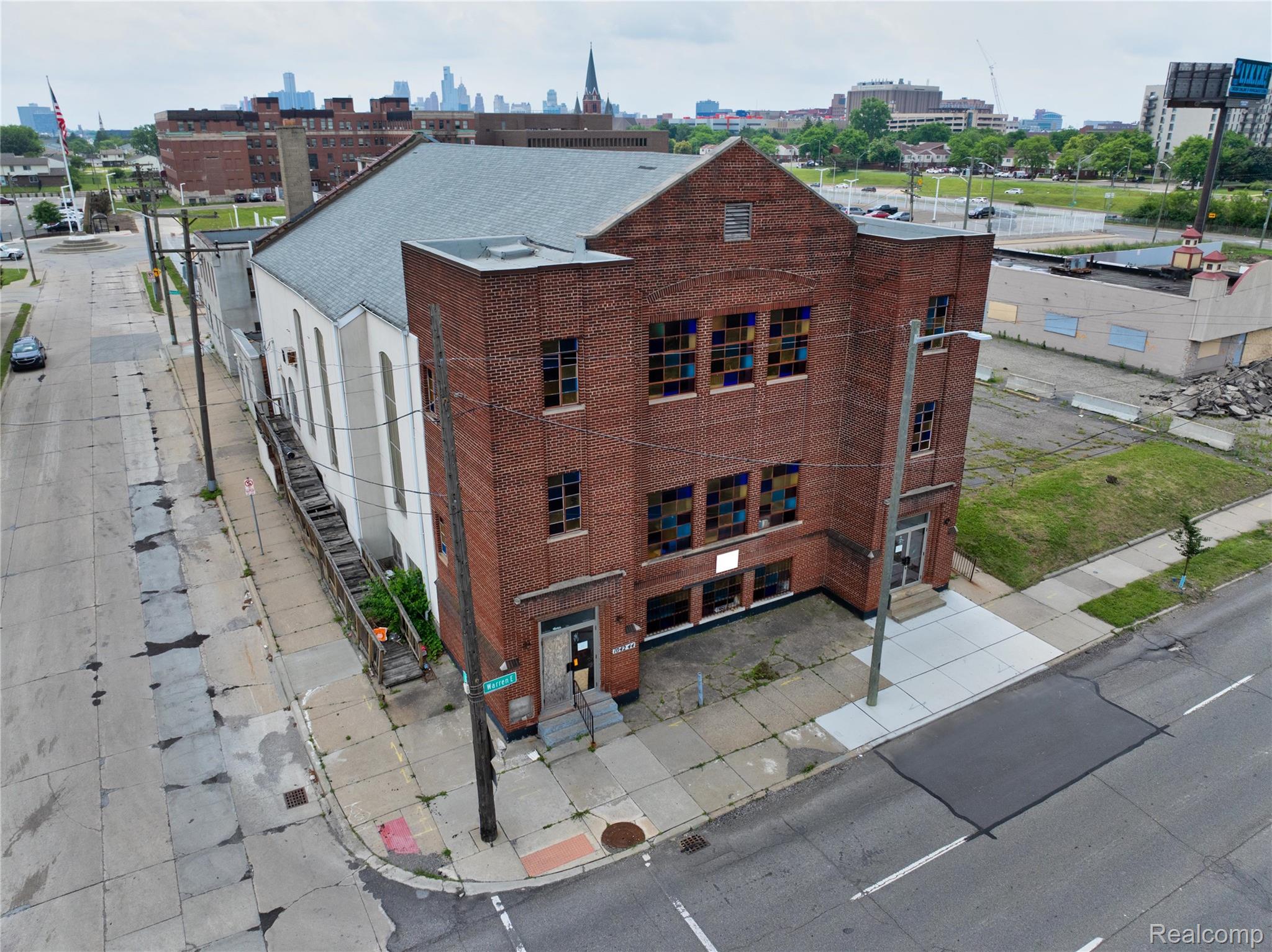 Commercial Sale in Detroit 4