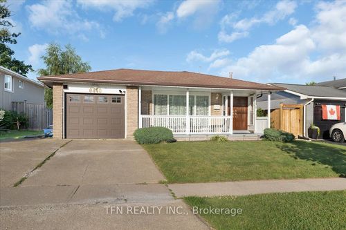 6440 Pitton Rd, Niagara Falls, ON, L2H1T9 | Card Image
