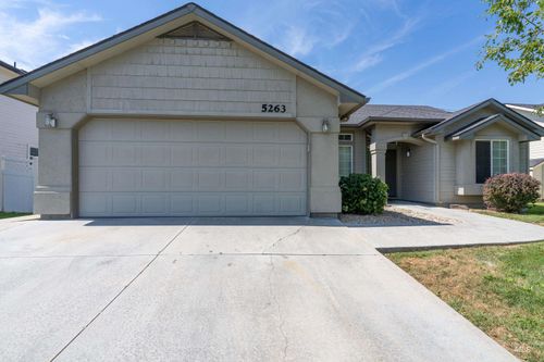 5263 N Arezzo Ave, Meridian, ID, 83646-5663 | Card Image