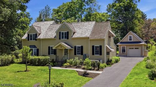 57 Lincoln Ave, LAMBERTVILLE, NJ, 08530-1026 | Card Image